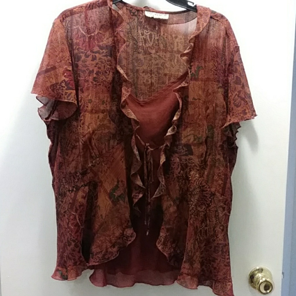 3 for $15🎉Flattering Tie Blouse